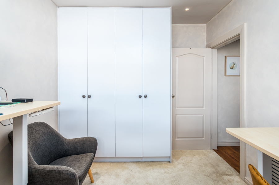 2 Bedroom Property for Sale in Green Point Western Cape